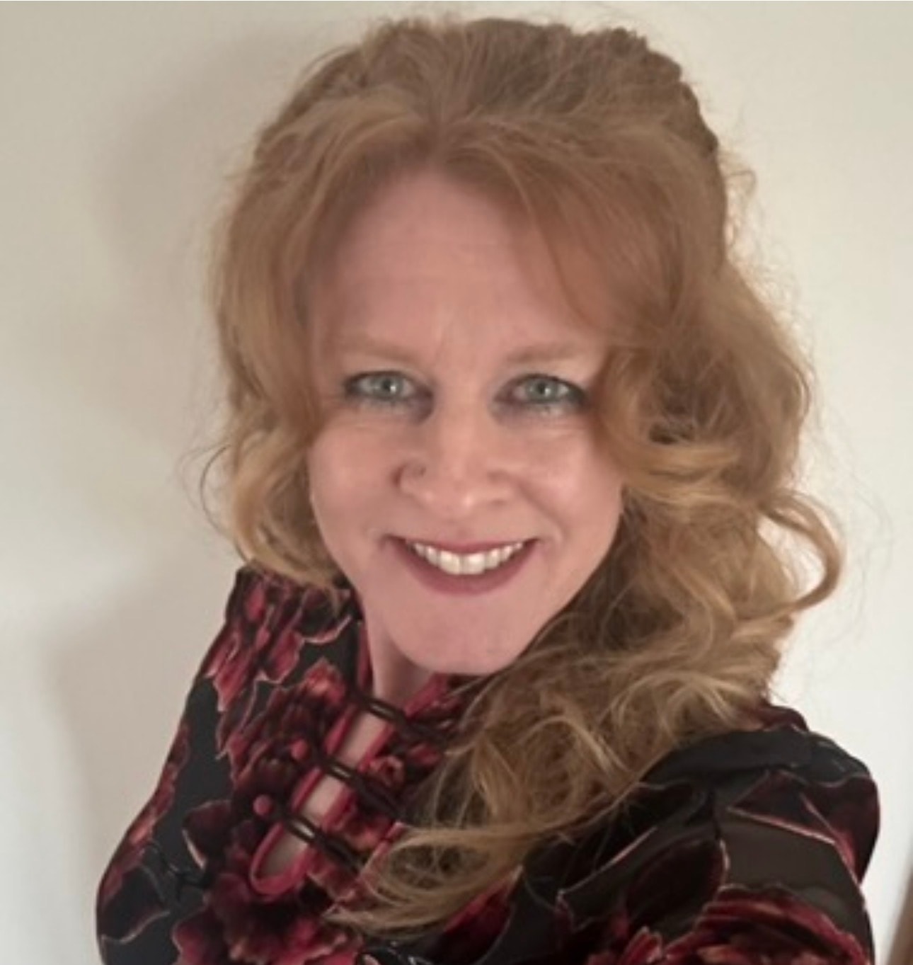 Goe Cooper, Independent Civil Celebrant, Gloucestershire